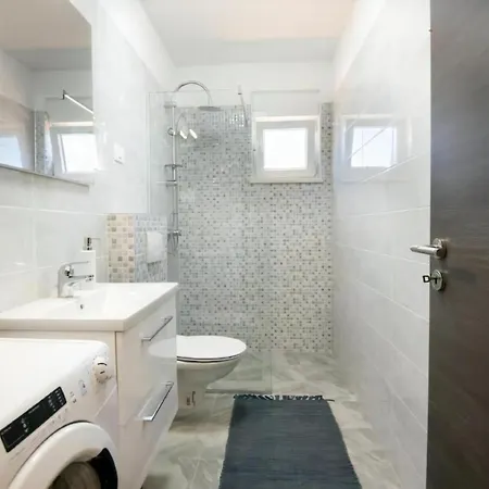 Holiday home Haus Stella In Kapelica, Istrien Mit Privatem Pool Labin (Istria)